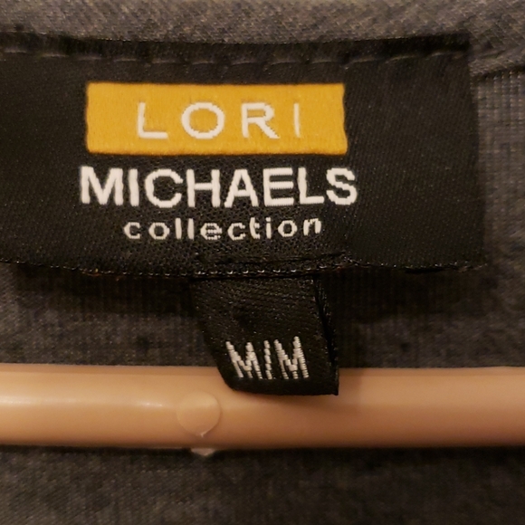 Ladies dress - Picture 3 of 6